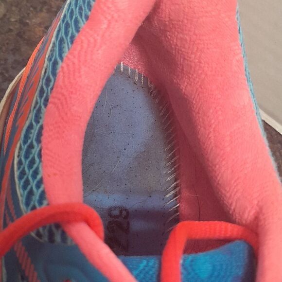 Asic Gel-Cumulus 18 Sneakers...EUC....Size 9 - Picture 6 of 6